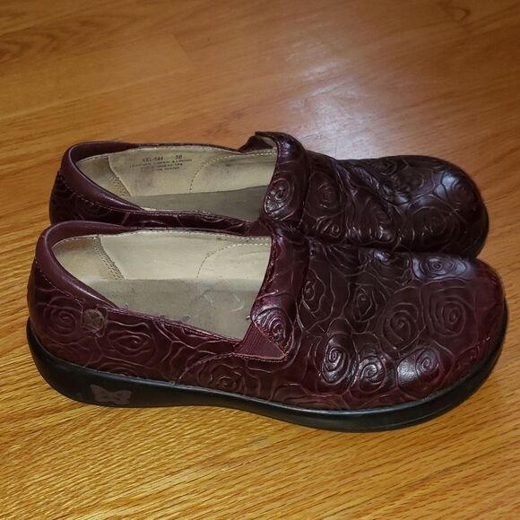 ALEGRIA red leather embossed clogs - Picture 1 of 9